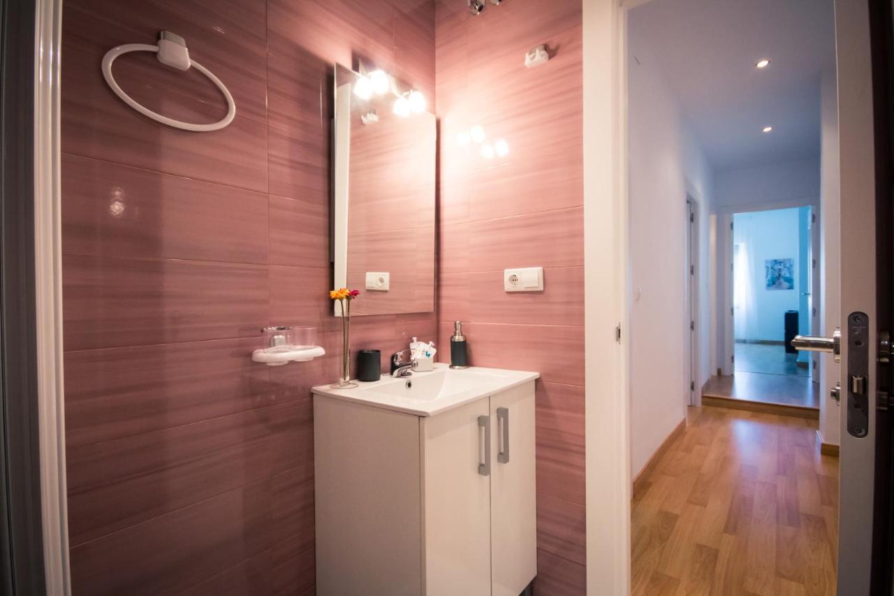 Holidays2Malaga Heredia 3 Bedroom Opposite Malaga Port エクステリア 写真